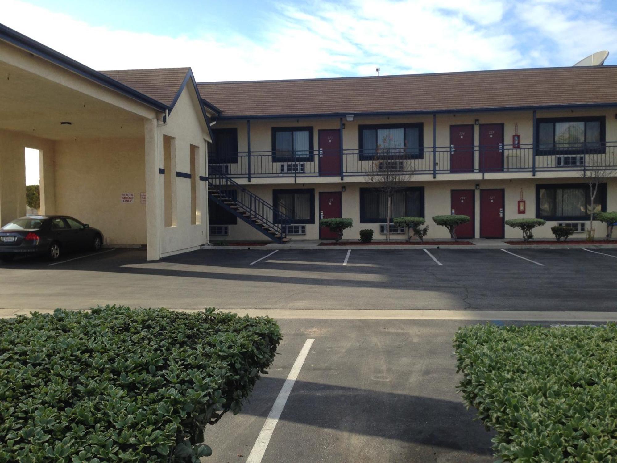 Hotel Luxury 2*
